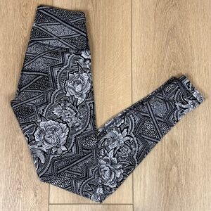 Lululemon Wunder Under High Rise 28” Leggings Size 6 Inked Ice Grey Black
